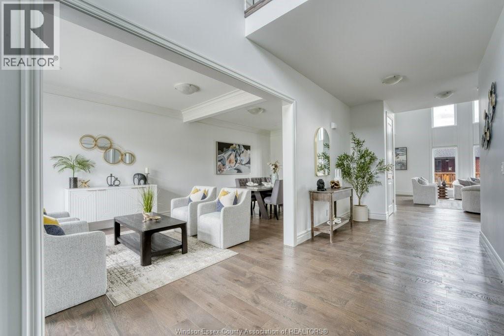 254 Arkona Court, Lakeshore — photograph 3