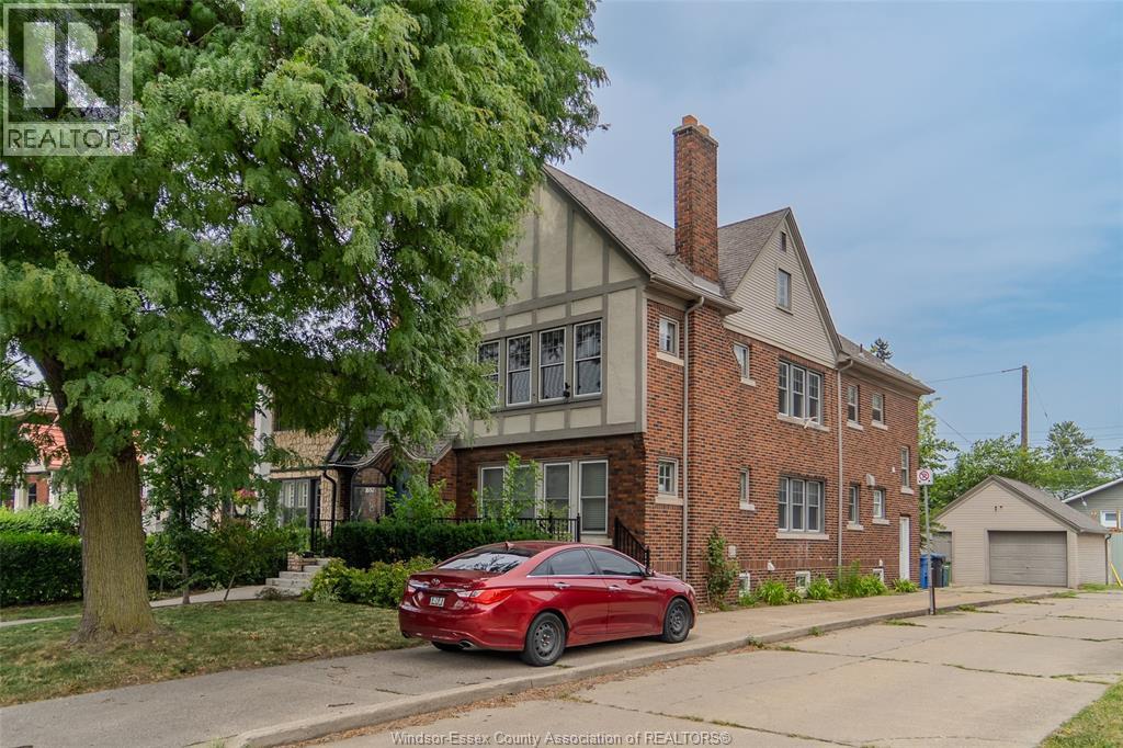 1652 Victoria Avenue #Upper, Windsor — photograph 3