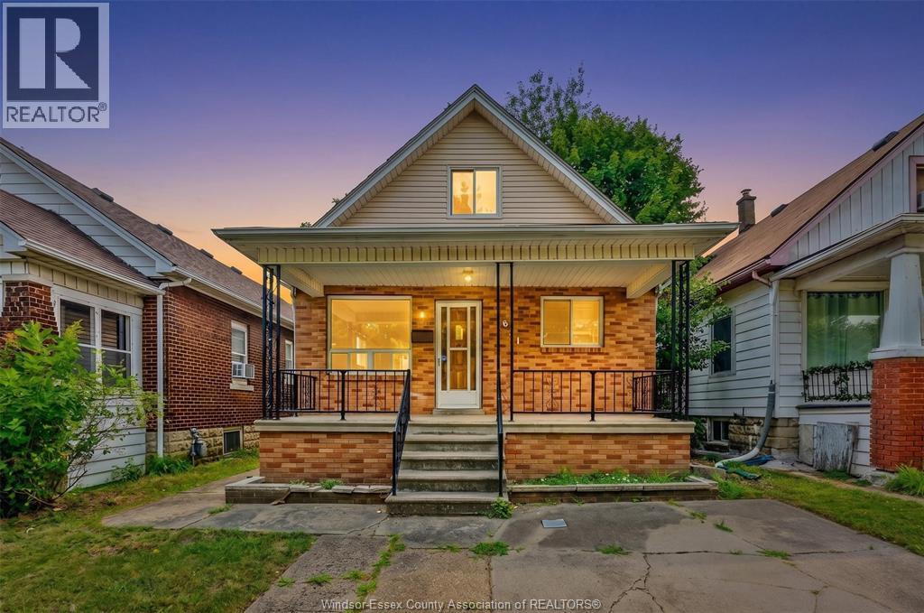 Single Family — 691 Randolph, Windsor, Ontario