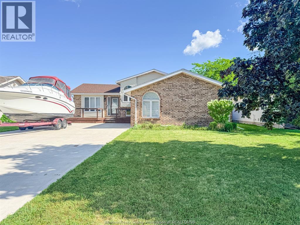62 Townsview St, Essex — primary photograph