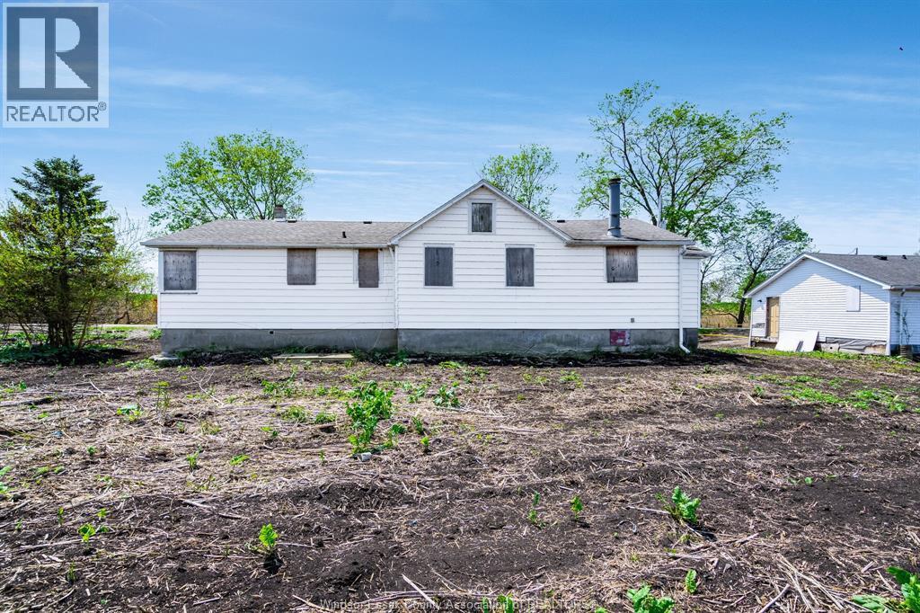 1833 Mersea Rd E, Leamington — photograph 2