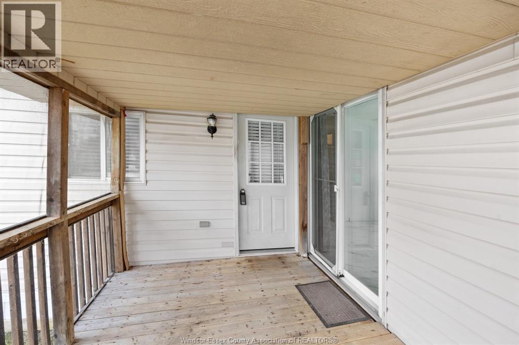 326 Beverly, Essex — photograph 2