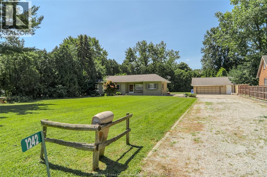 1242 Reaume Road, LaSalle — photograph 2