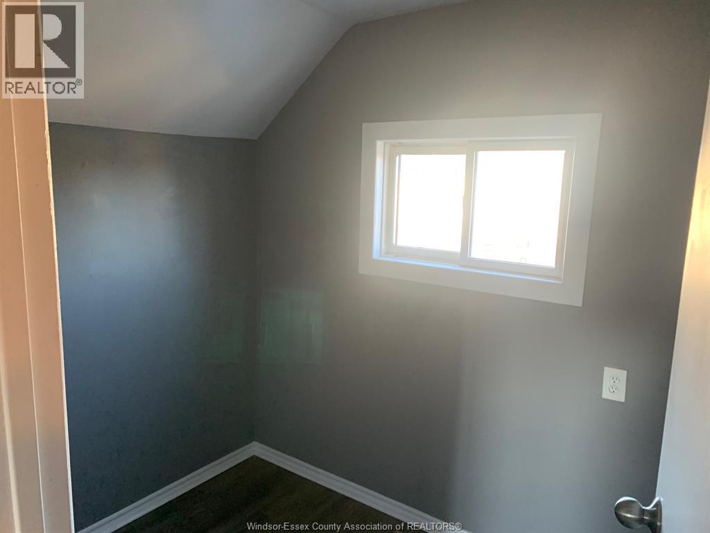 278 King #UPPER, Amherstburg — photograph 3