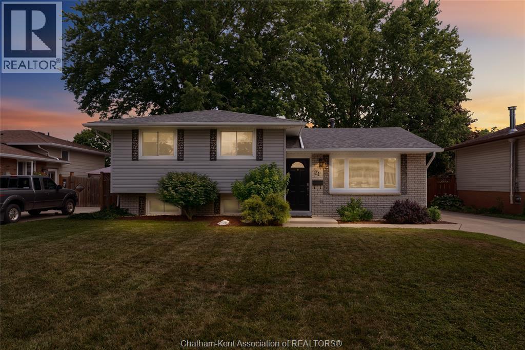 21 Primrose Lane, Chatham — primary photograph