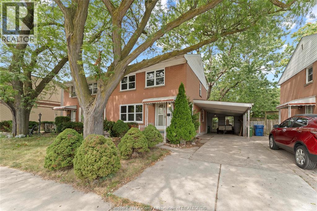 2330 Tecumseh Road, Windsor — photograph 2