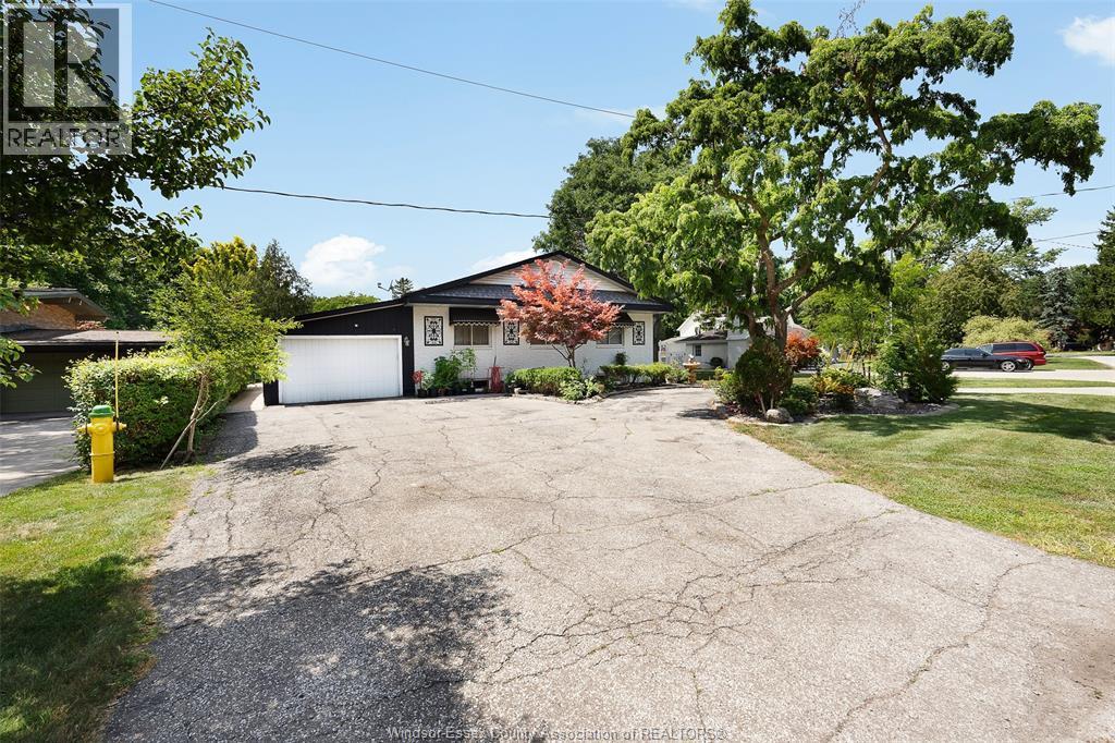 Single Family — 333 Coronado, Tecumseh, Ontario