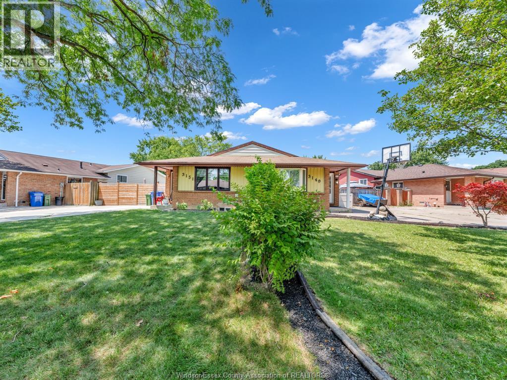 3149 Elmwood Crescent, Windsor — primary photograph