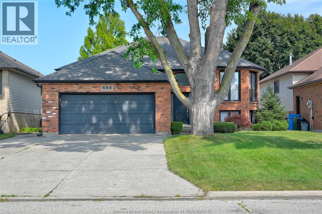 682 Michael Drive, Tecumseh — photograph 3