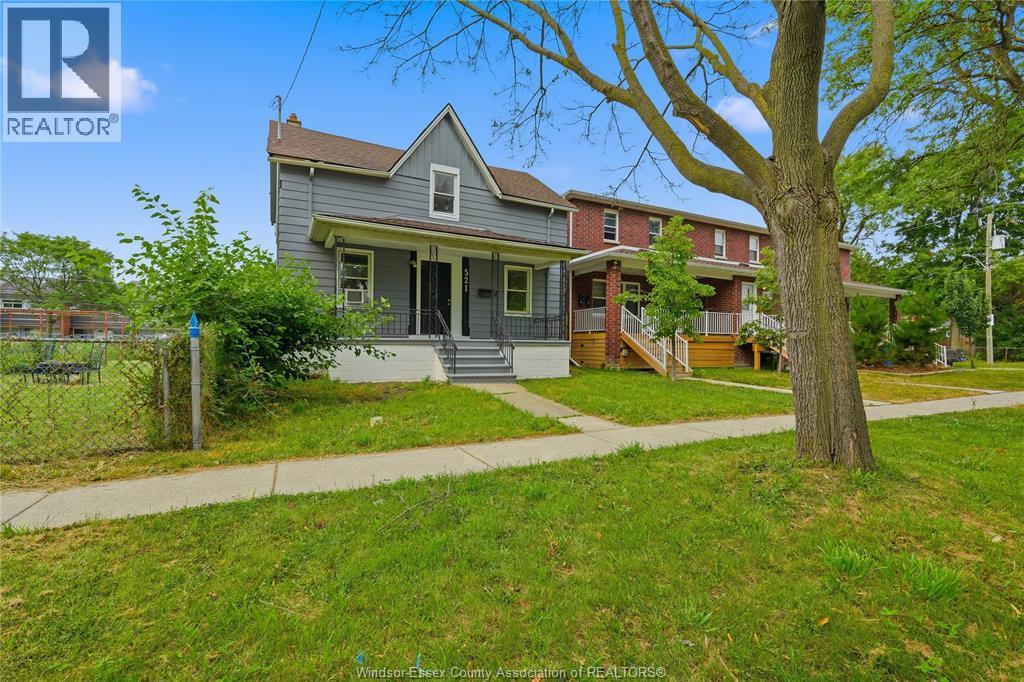 521 Brock Street, Windsor — photograph 2