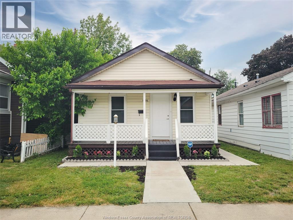 1626 Albert, Windsor — primary photograph