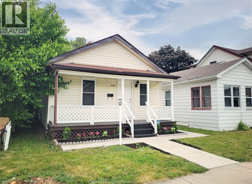 1626 Albert, Windsor — photograph 3