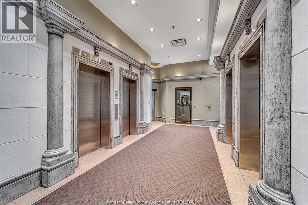 150 Park Street #2014, Windsor — photograph 2