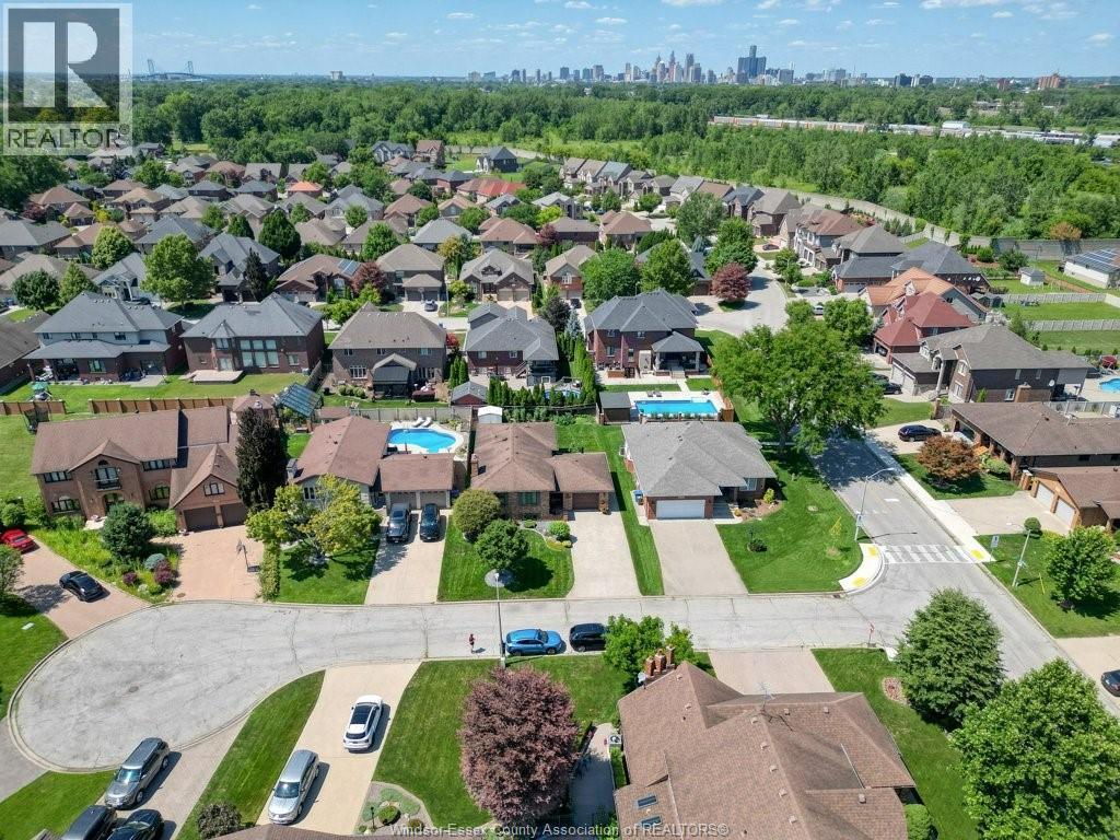 1030 Dandurand Court, Windsor — photograph 3