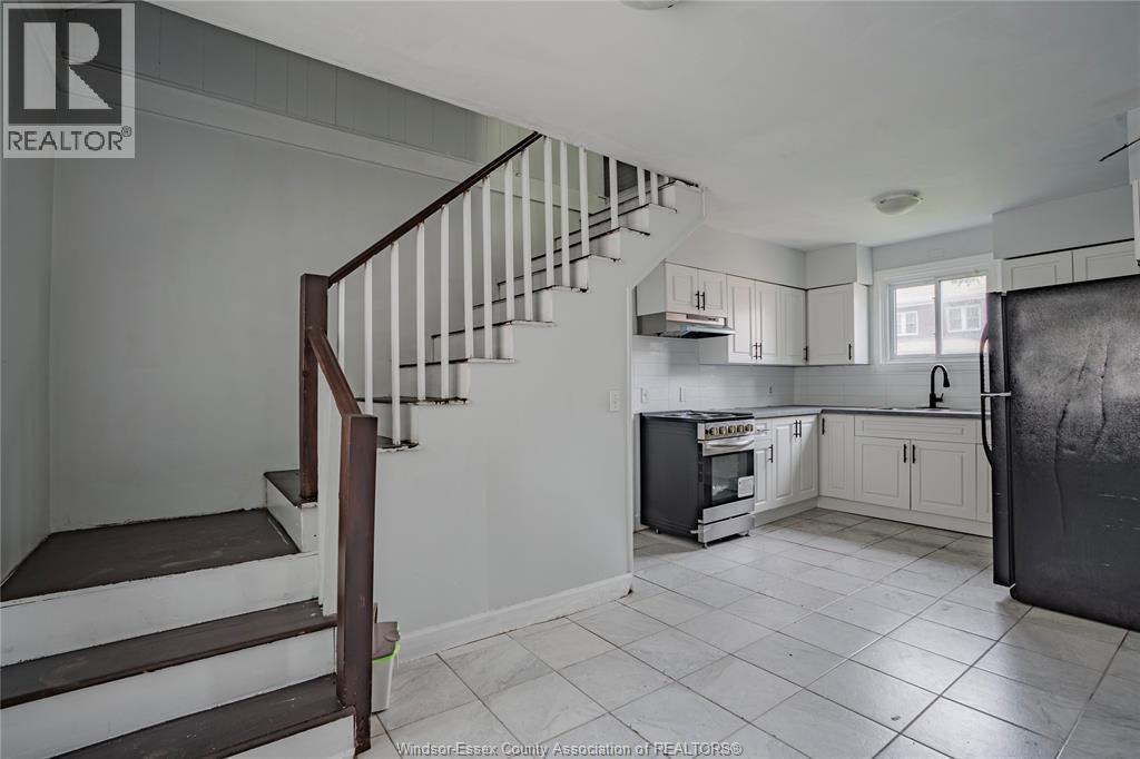3668 King Street, Windsor — photograph 2