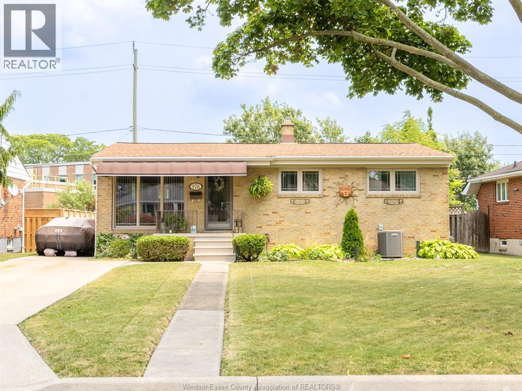 Single Family — 976 Watson, Windsor, Ontario