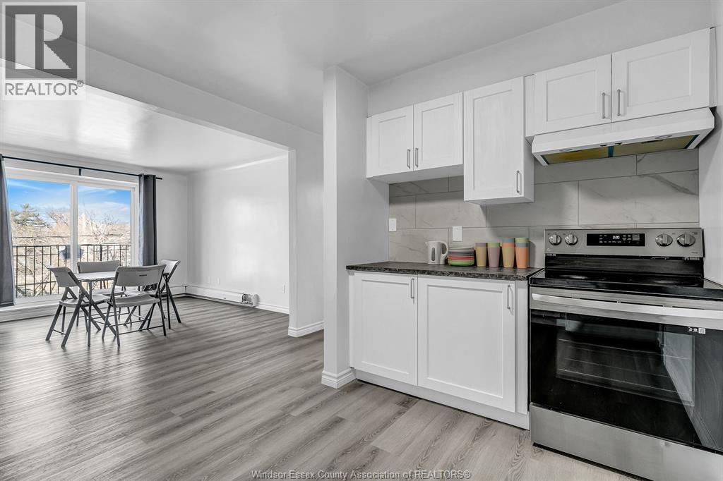 2-bedroom Single Family at 2136 Wyandotte Street #32, Windsor — primary photograph