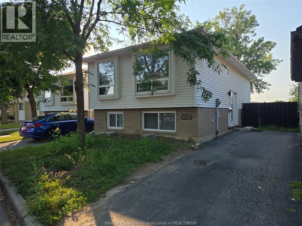 9978 Forest Glade Court #5, Windsor — primary photograph