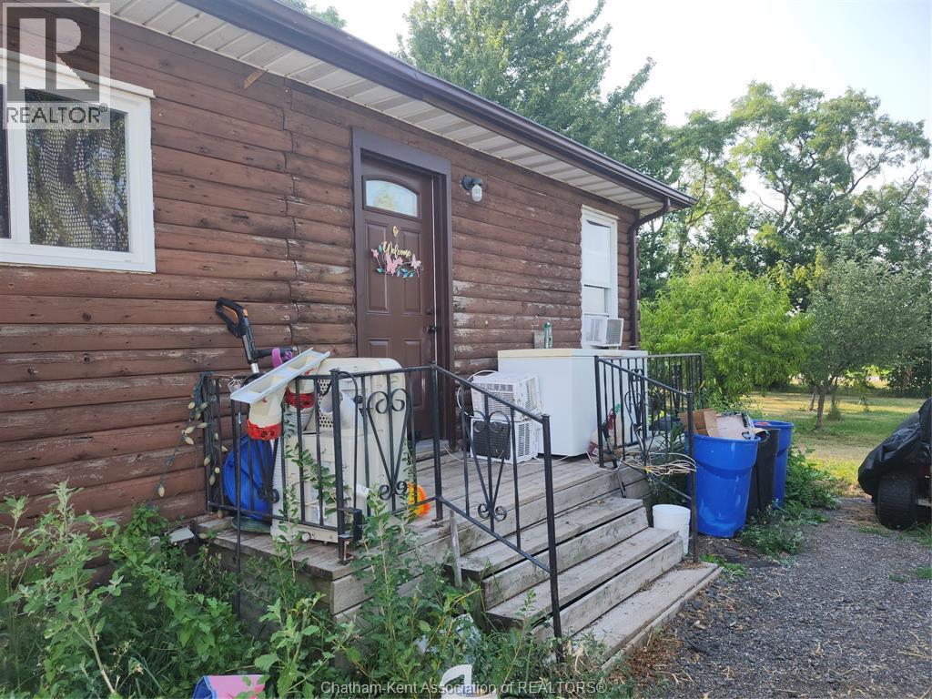 457 Smith Line, Sombra — photograph 2