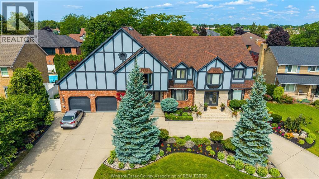 507 Birkdale Court, Tecumseh — primary photograph