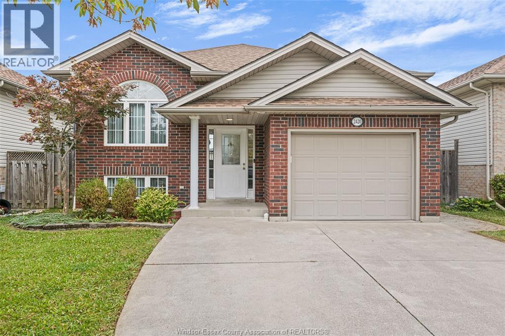 2420 Venetian Avenue, Windsor — primary photograph