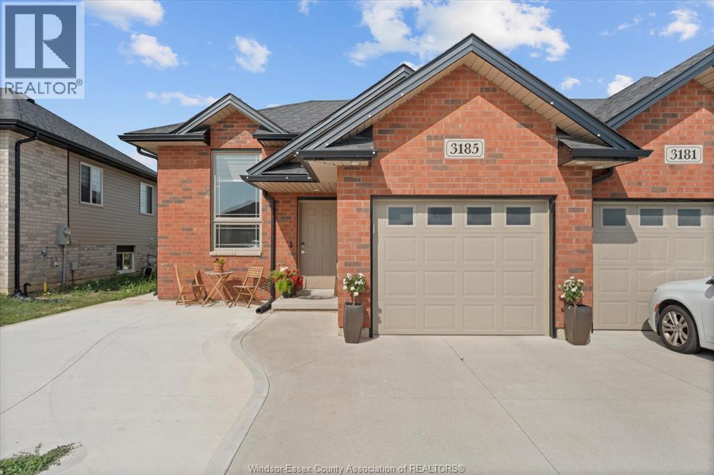 3185 Viola Crescent, Windsor — primary photograph