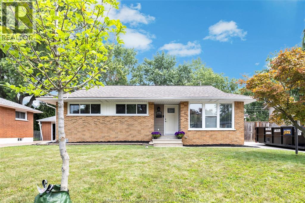 4024 Longfellow, Windsor — primary photograph