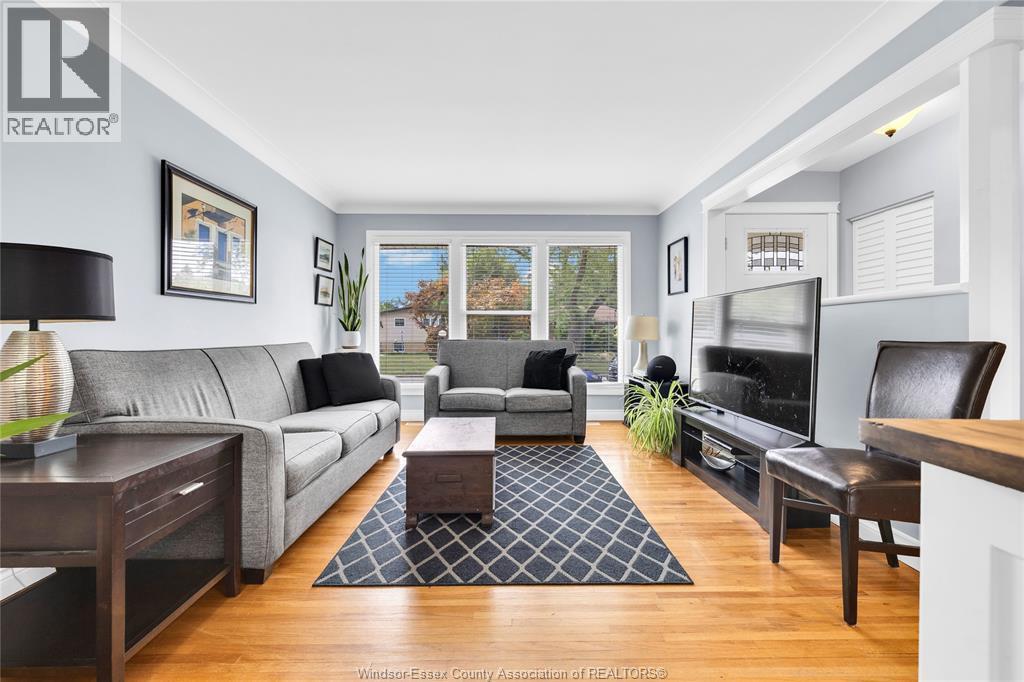 4024 Longfellow, Windsor — photograph 3