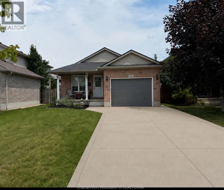 19 Faith Boulevard, Elgin County — primary photograph