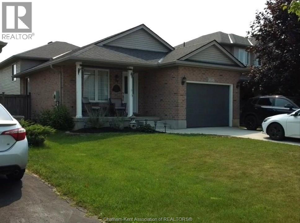 19 Faith Boulevard, Elgin County — photograph 2