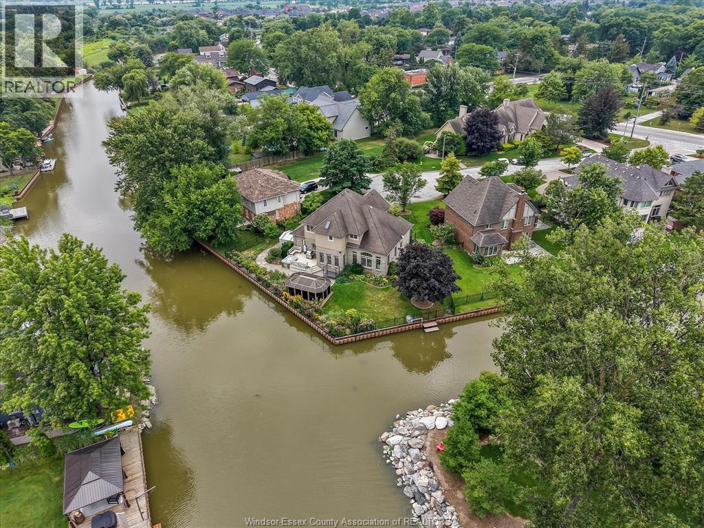 476 Mei Lin Crescent, Tecumseh — photograph 2