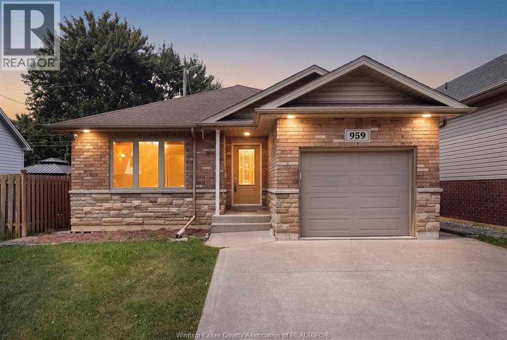 Single Family — 959 Prado Place, Windsor, Ontario