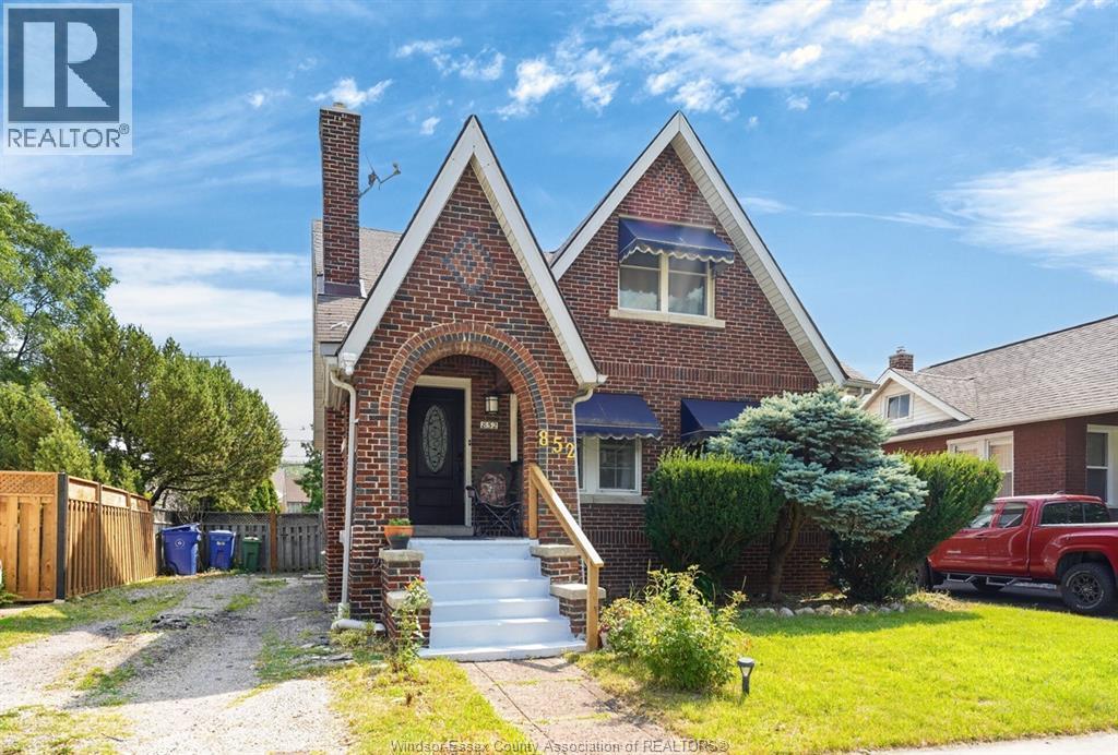 852 Reedmere, Windsor — primary photograph