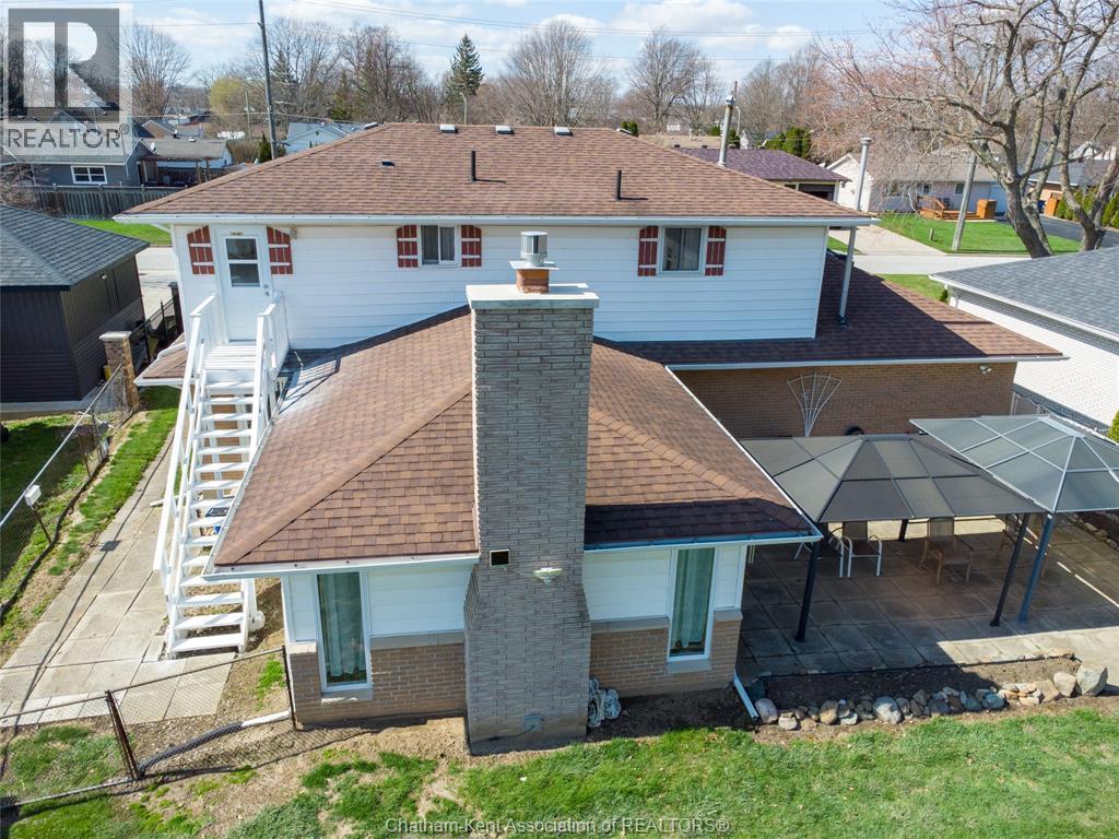 16 Arthur Drive, Chatham — photograph 3