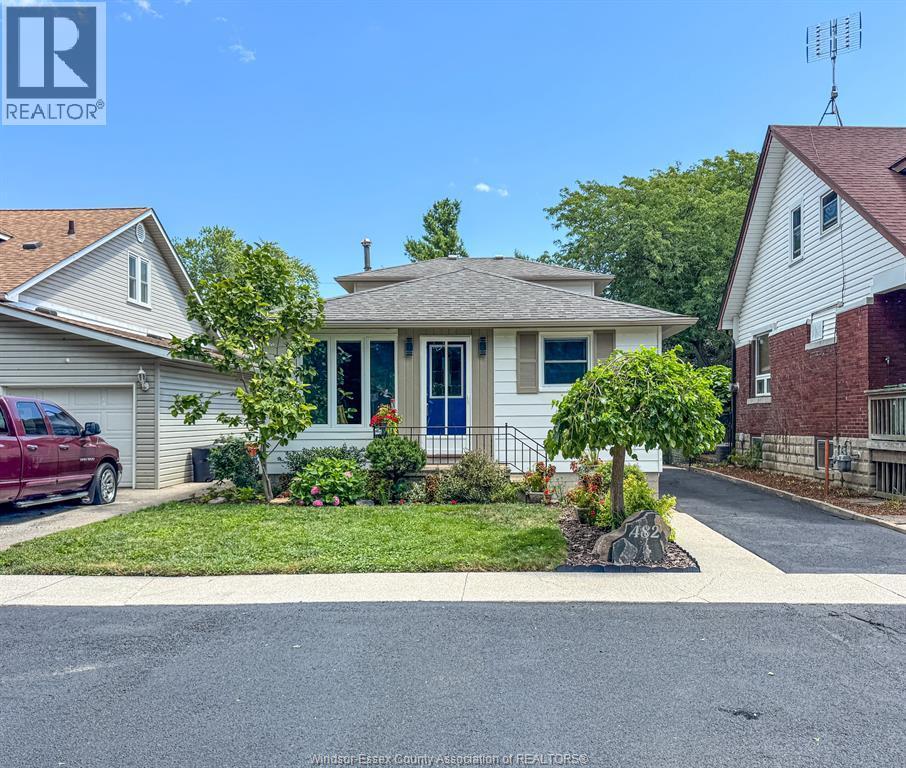 482 John M St, Windsor — primary photograph