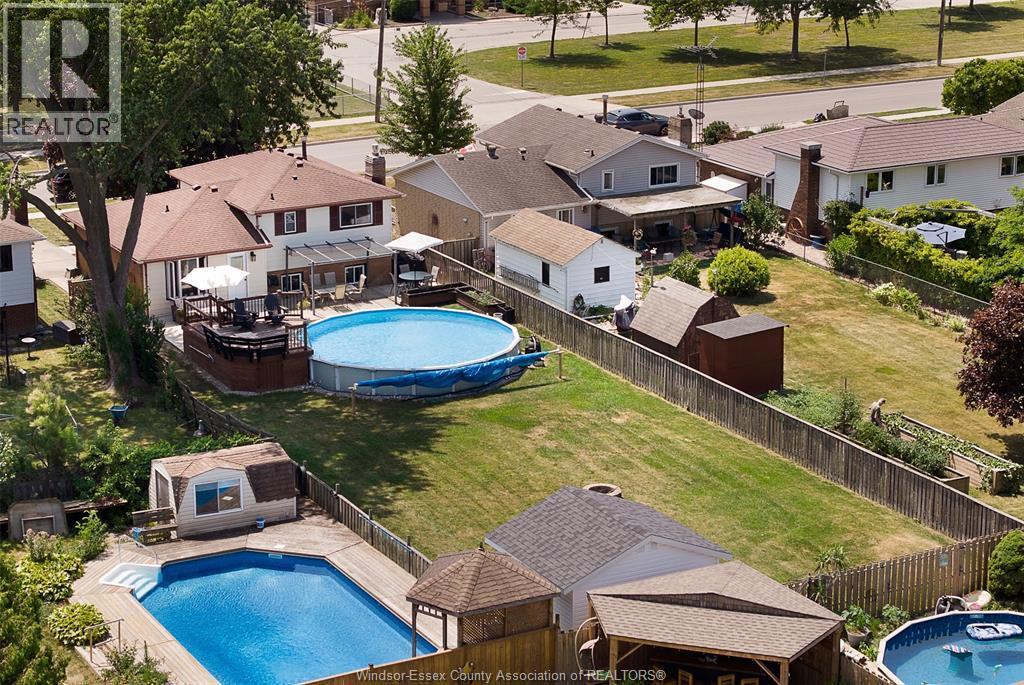 347 St. Peter Street, Belle River — photograph 2