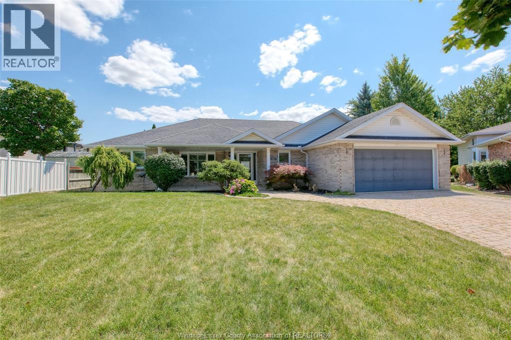 Single Family — 521 Royal Ridge Crescent, Amherstburg, Ontario