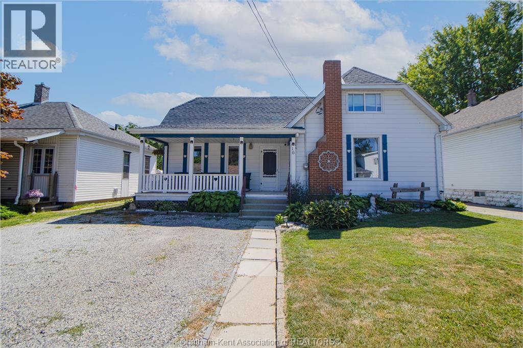 3-bedroom Single Family at 16 Sheldon Avenue, Chatham — primary photograph