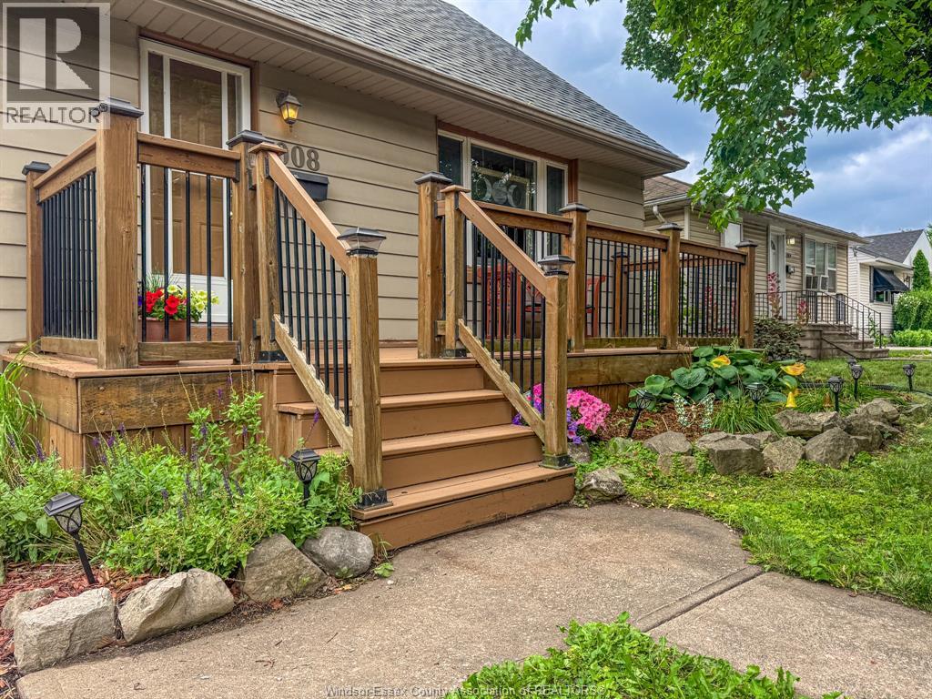 1008 Askin Avenue, Windsor — photograph 3