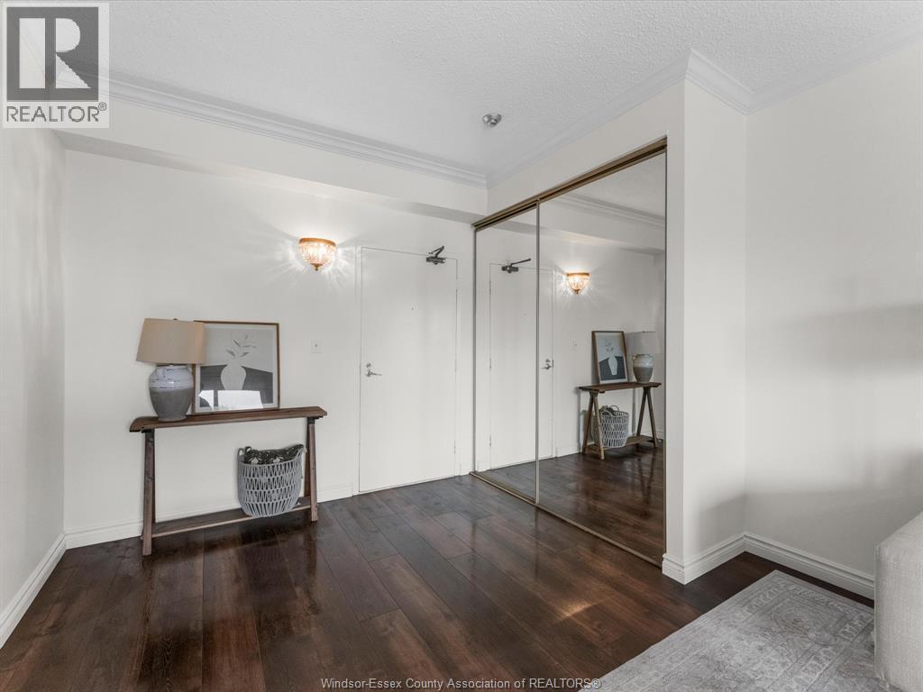 9099 Riverside Drive #E109, Windsor — photograph 2