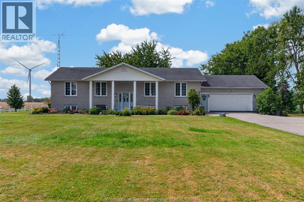 124 County Rd 14, Gosfield North — primary photograph