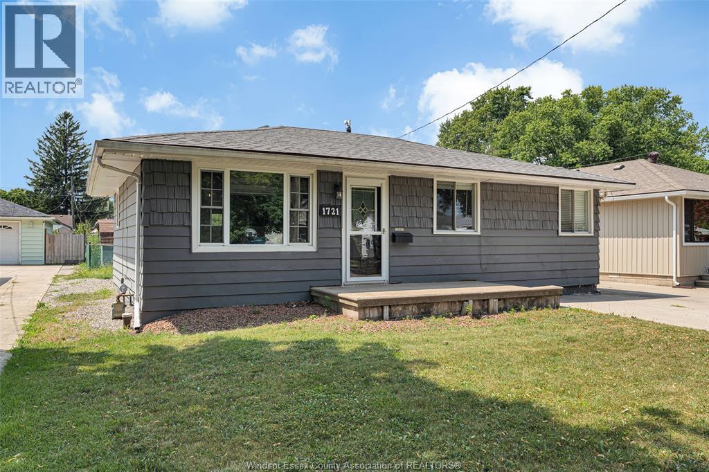 1721 Glendale, Windsor — photograph 3