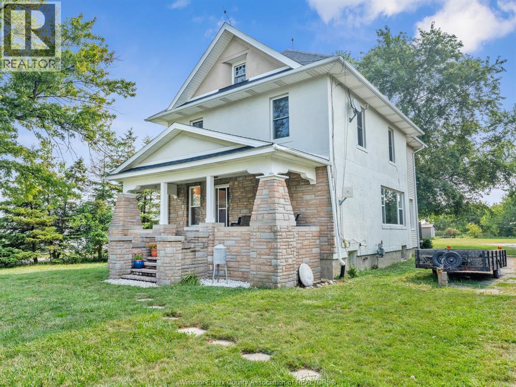 4416 Ninth Concession, Tecumseh — photograph 2