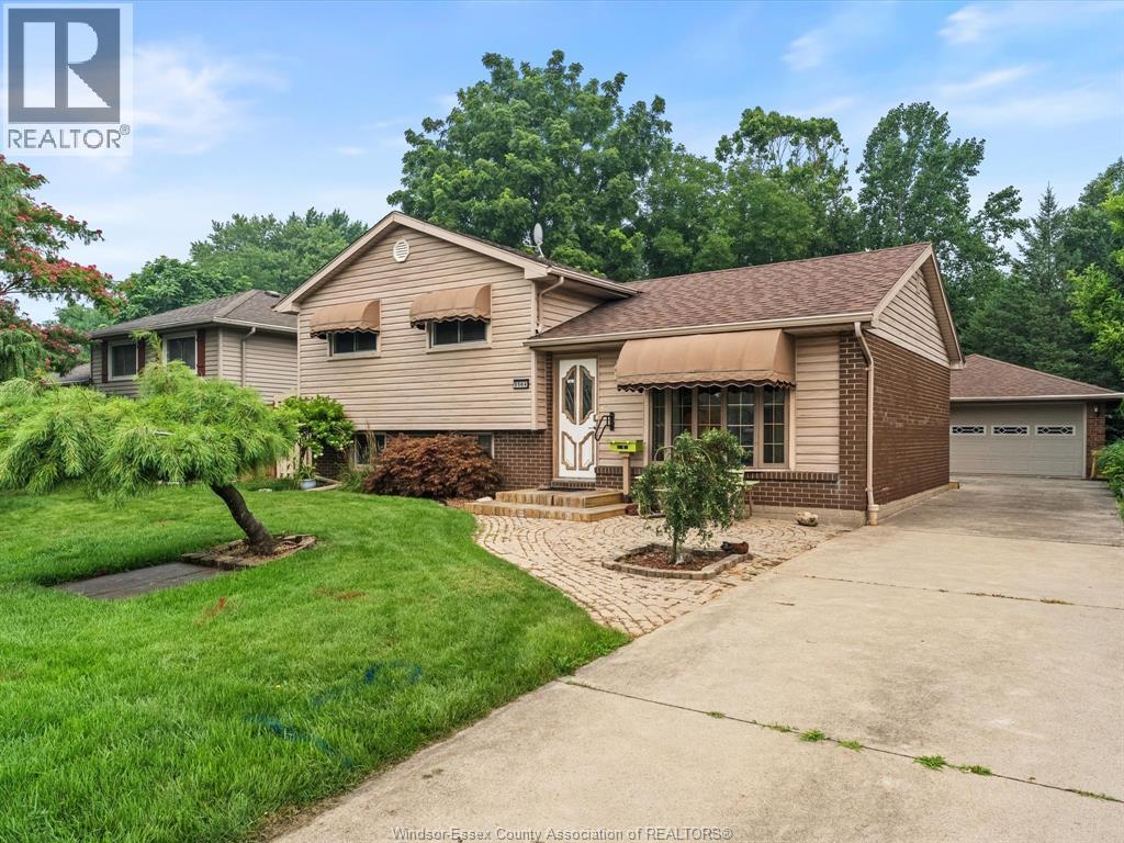 5564 Baldwin Avenue, Windsor — primary photograph