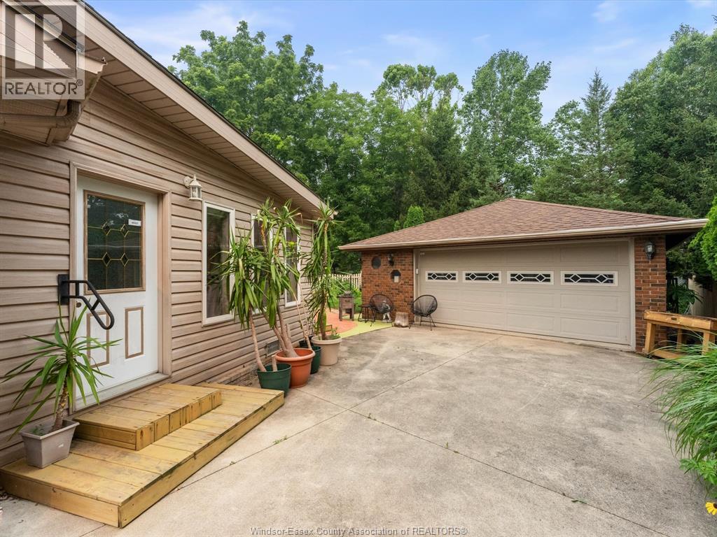5564 Baldwin Avenue, Windsor — photograph 3