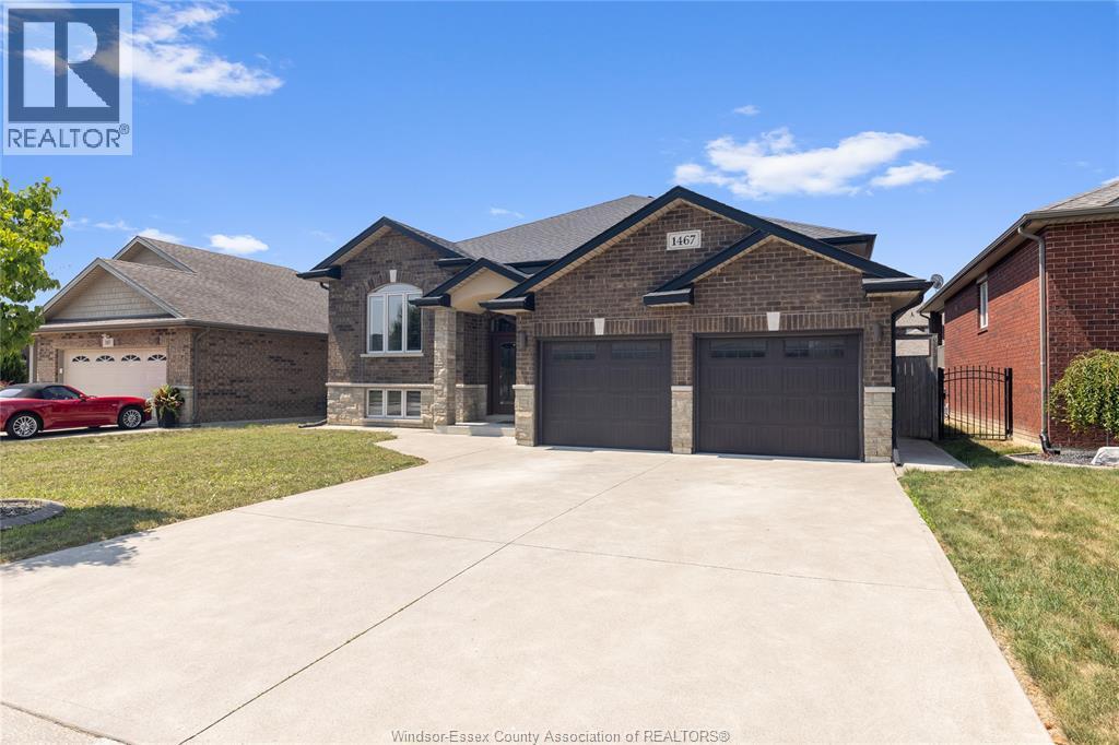 1467 Inverness, Windsor — photograph 2