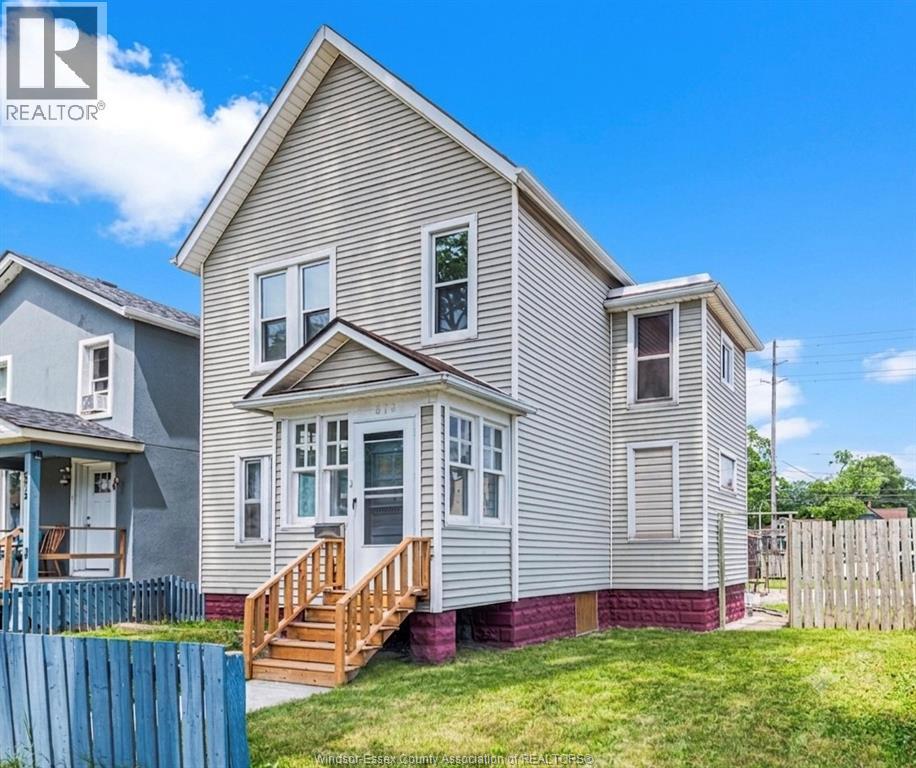 Single Family — 576 Janette, Windsor, Ontario