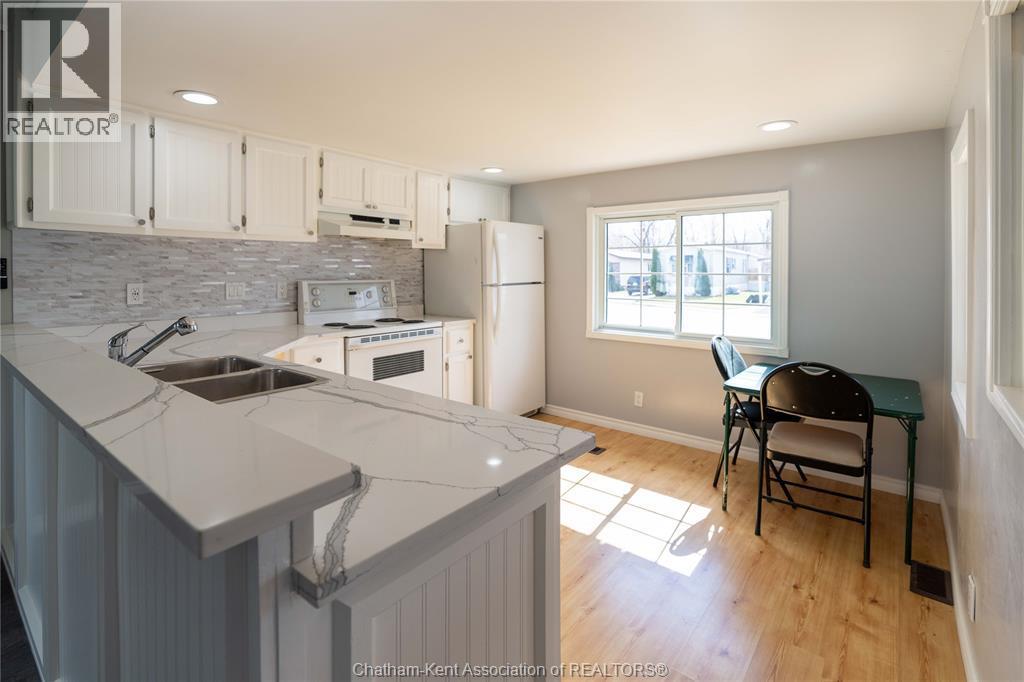 6 Maple Drive, McGregor — photograph 3