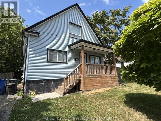 669 Bridge Avenue, Windsor — photograph 2