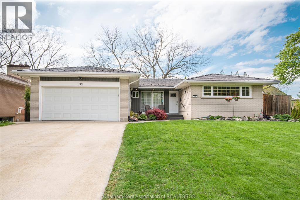 Single Family — 39 Chippewa Drive, Chatham, Ontario